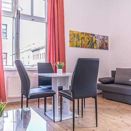 6 Min To Amusement Park - Economy Rooms In Shared Apartment Viyana Dış mekan fotoğraf
